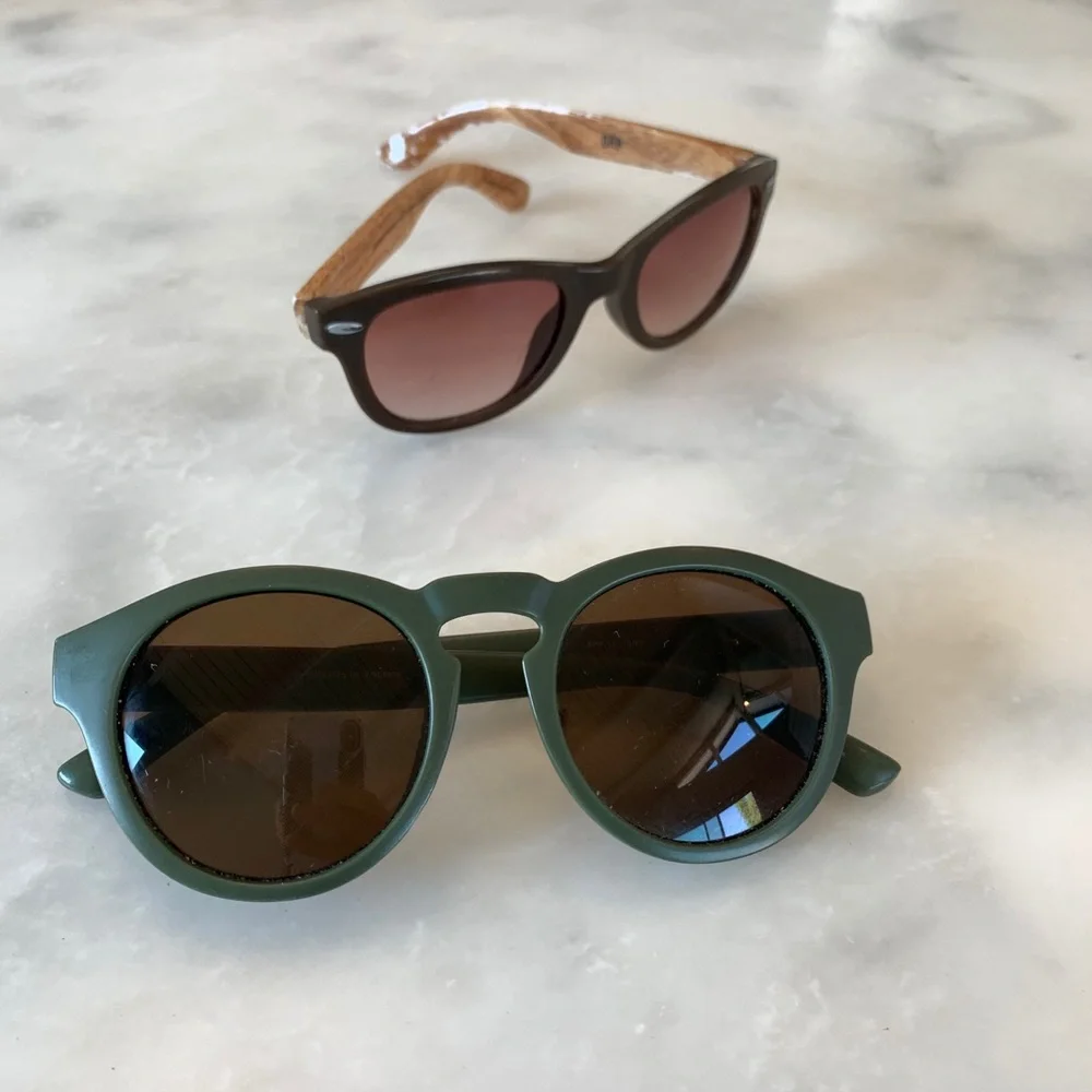 GAP kids sunglasses
